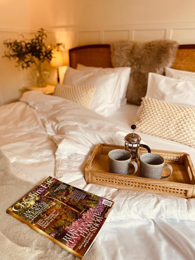 Luxury Barn With Hot Tub, Spa Treatments, Private Dining Little Budworth Ngoại thất bức ảnh