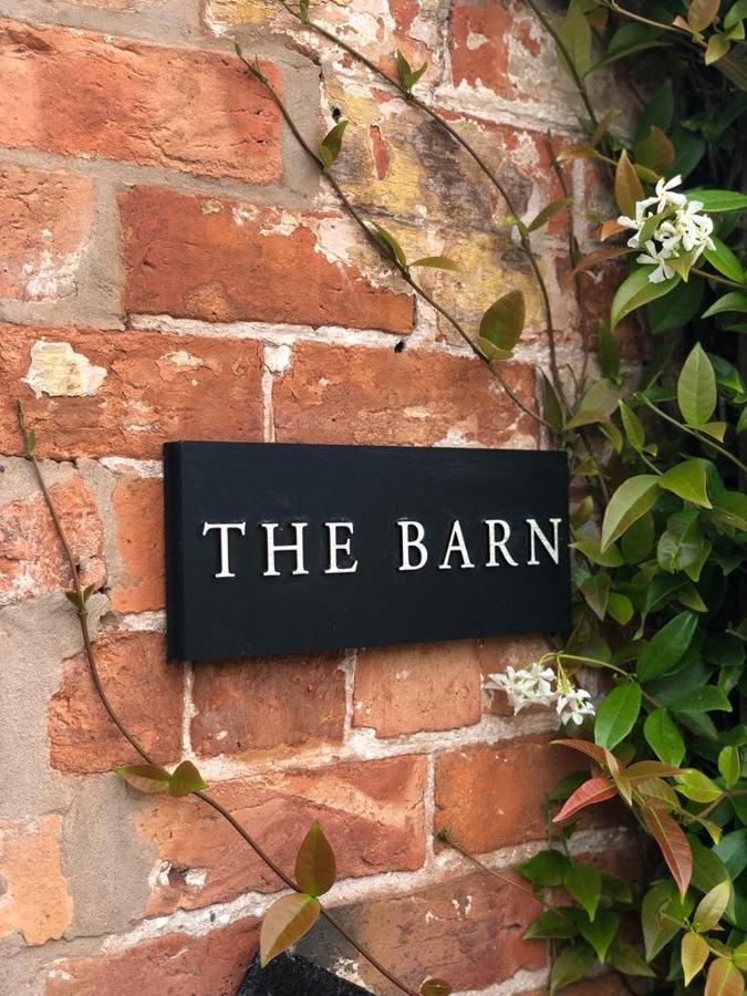 Luxury Barn With Hot Tub, Spa Treatments, Private Dining Little Budworth Ngoại thất bức ảnh